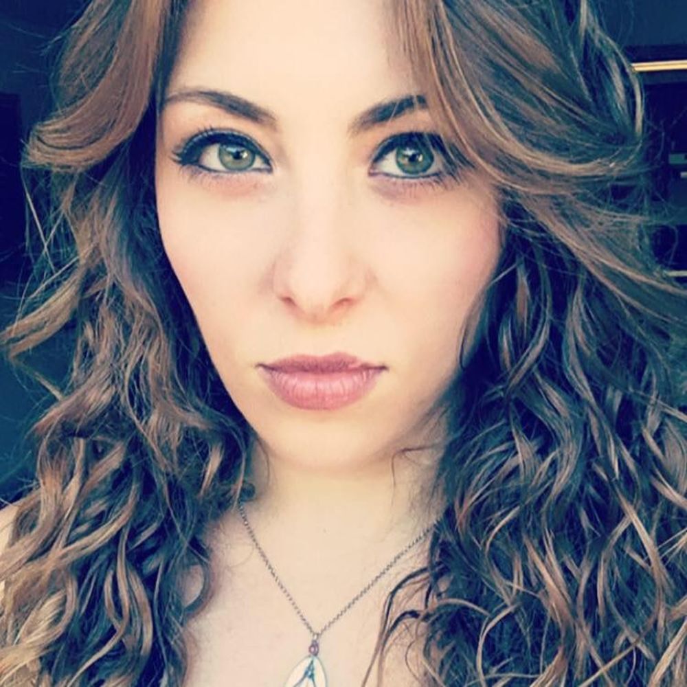 Meet your Posher, Carolyn